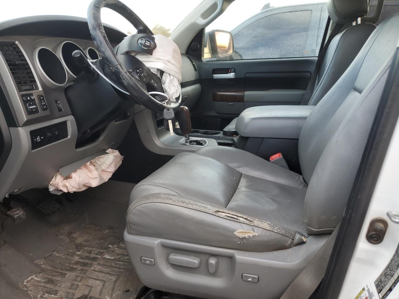 2010 Toyota Tundra - Image 7