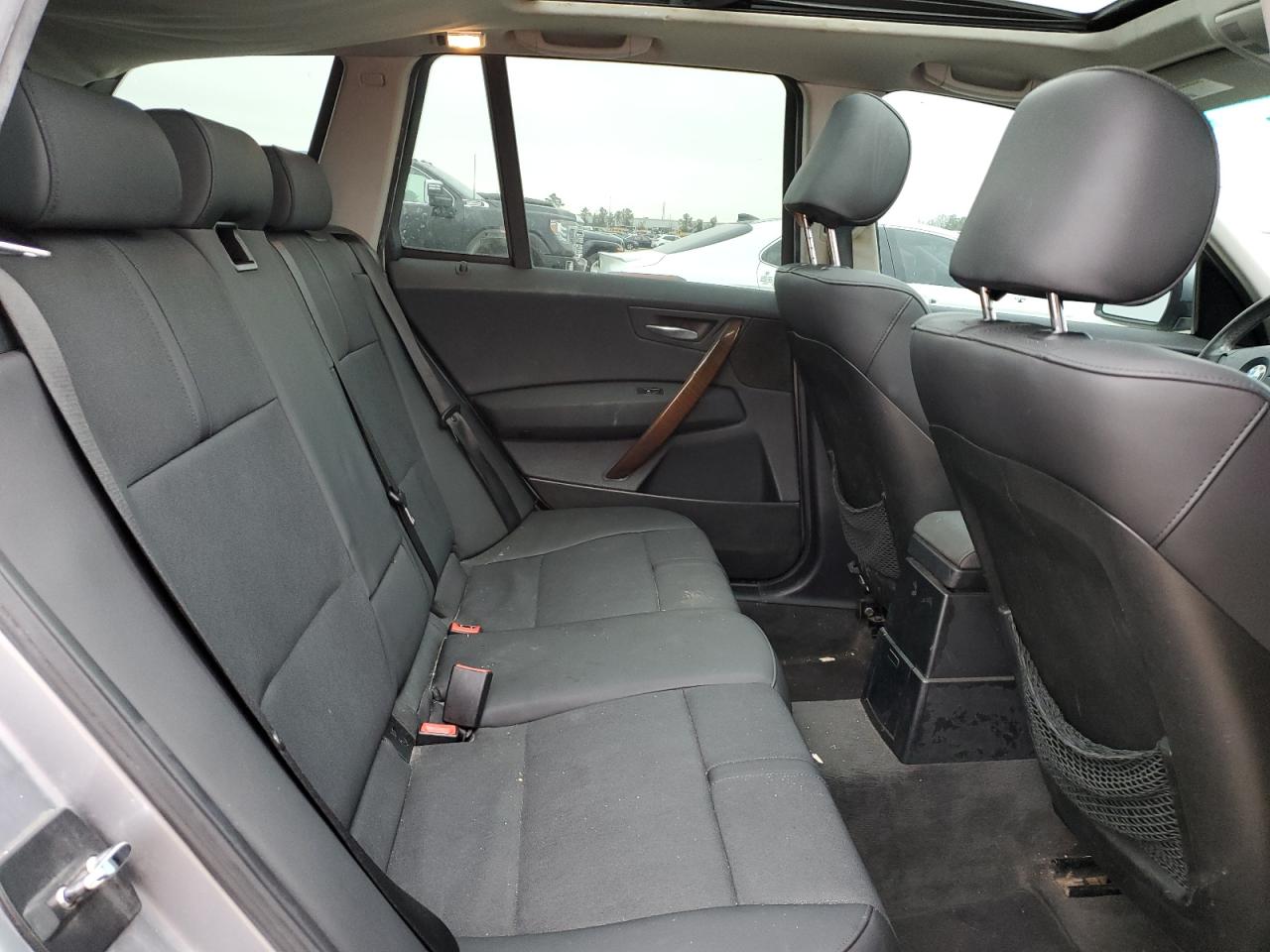 2006 BMW X3 - Image 10