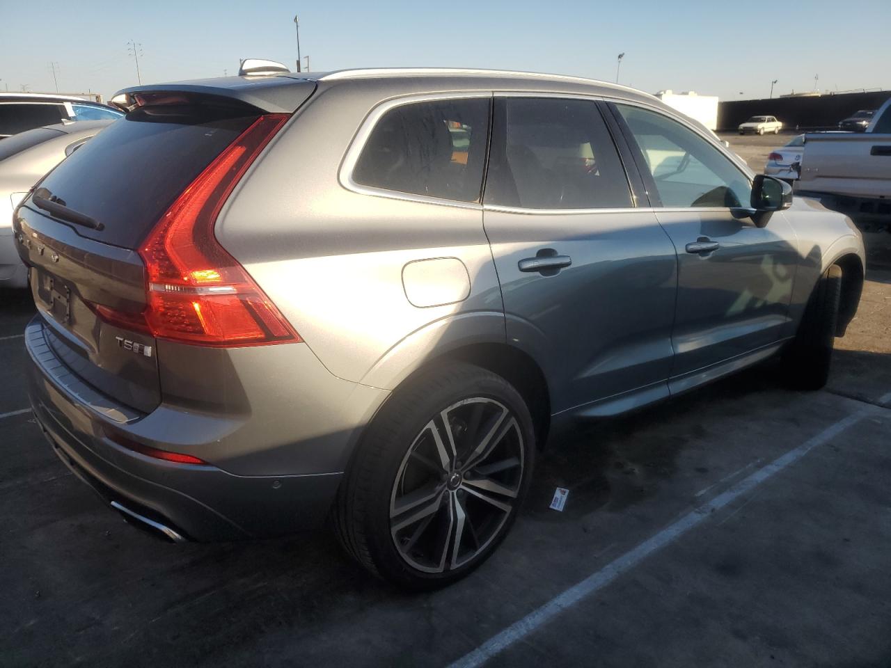 2019 Volvo XC60 - Image 3