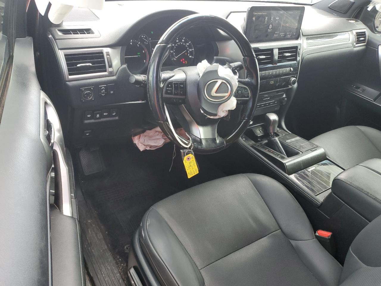2022 Lexus GX - Image 8
