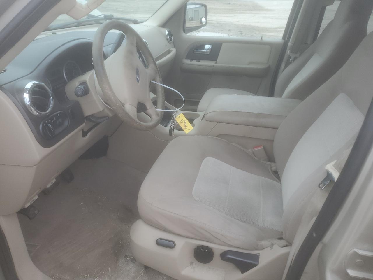 2005 Ford Expedition - Image 7