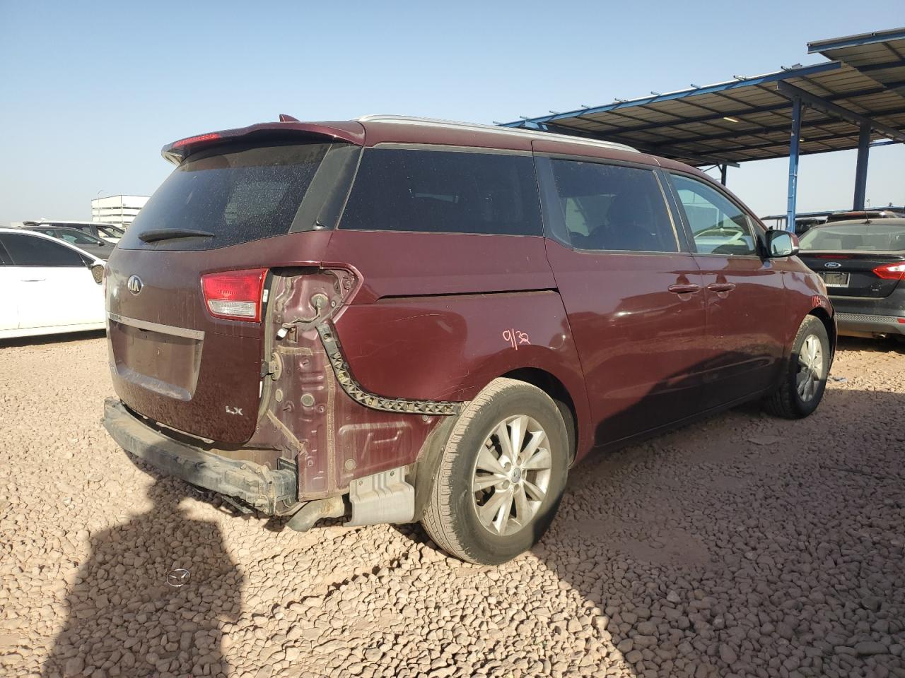 2017 Kia Sedona - Image 3