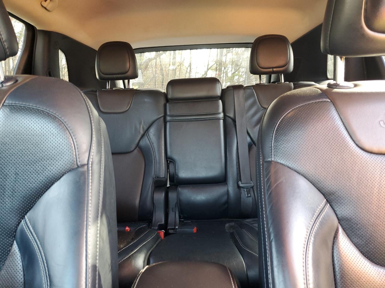 2015 Jeep Grand Cherokee - Image 10