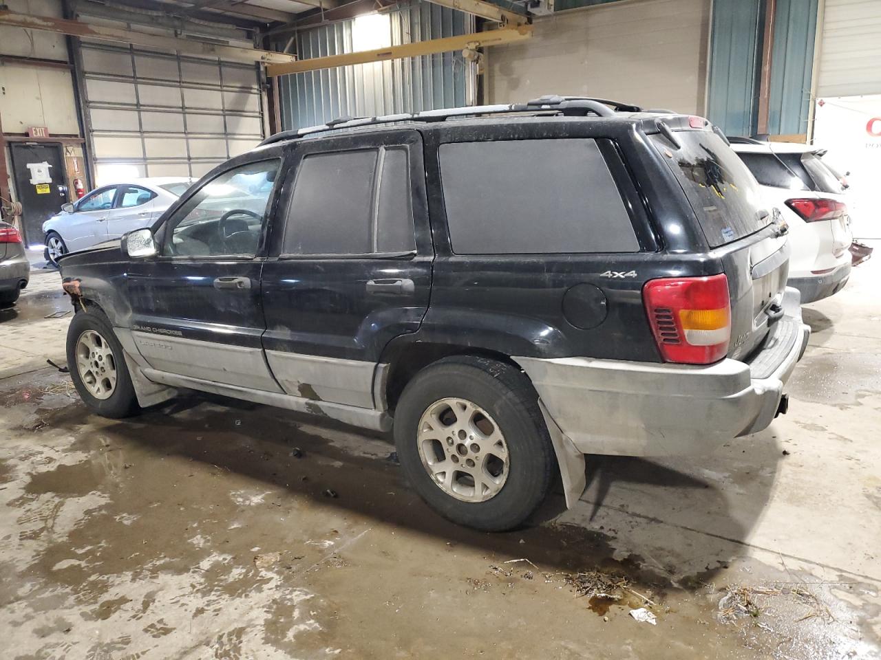 2000 Jeep Grand Cherokee - Image 2