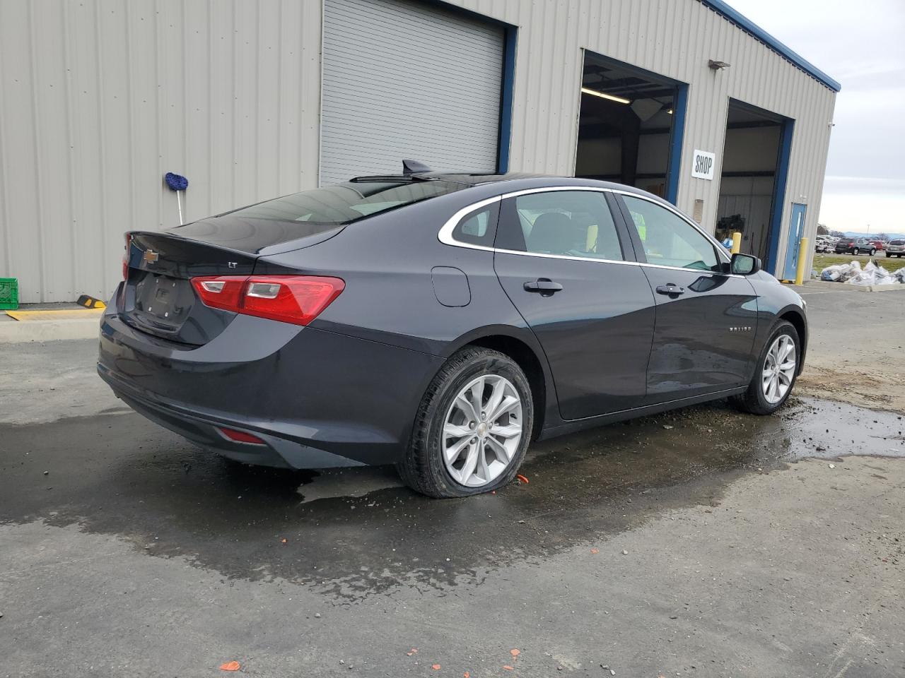 2023 Chevrolet Malibu - Image 3