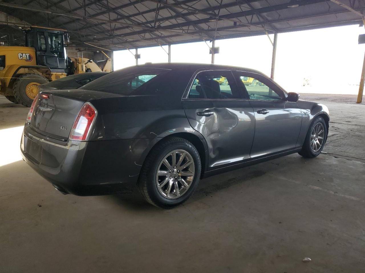 2014 Chrysler 300 - Image 3