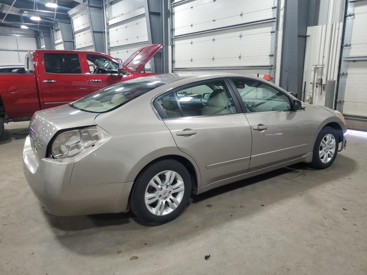2012 Nissan Altima - Image 3