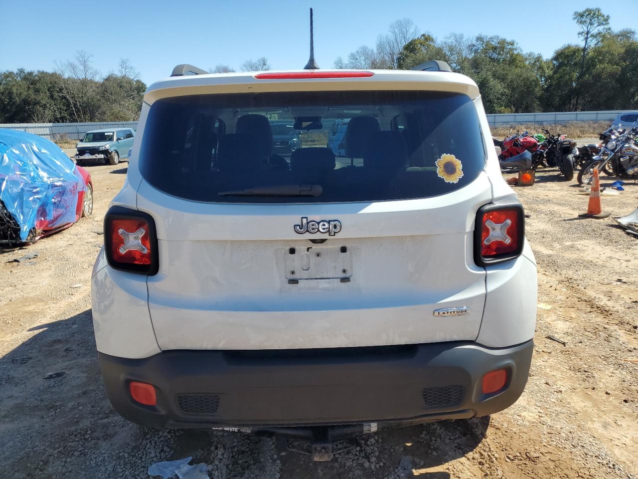 2016 Jeep Renegade - Image 6