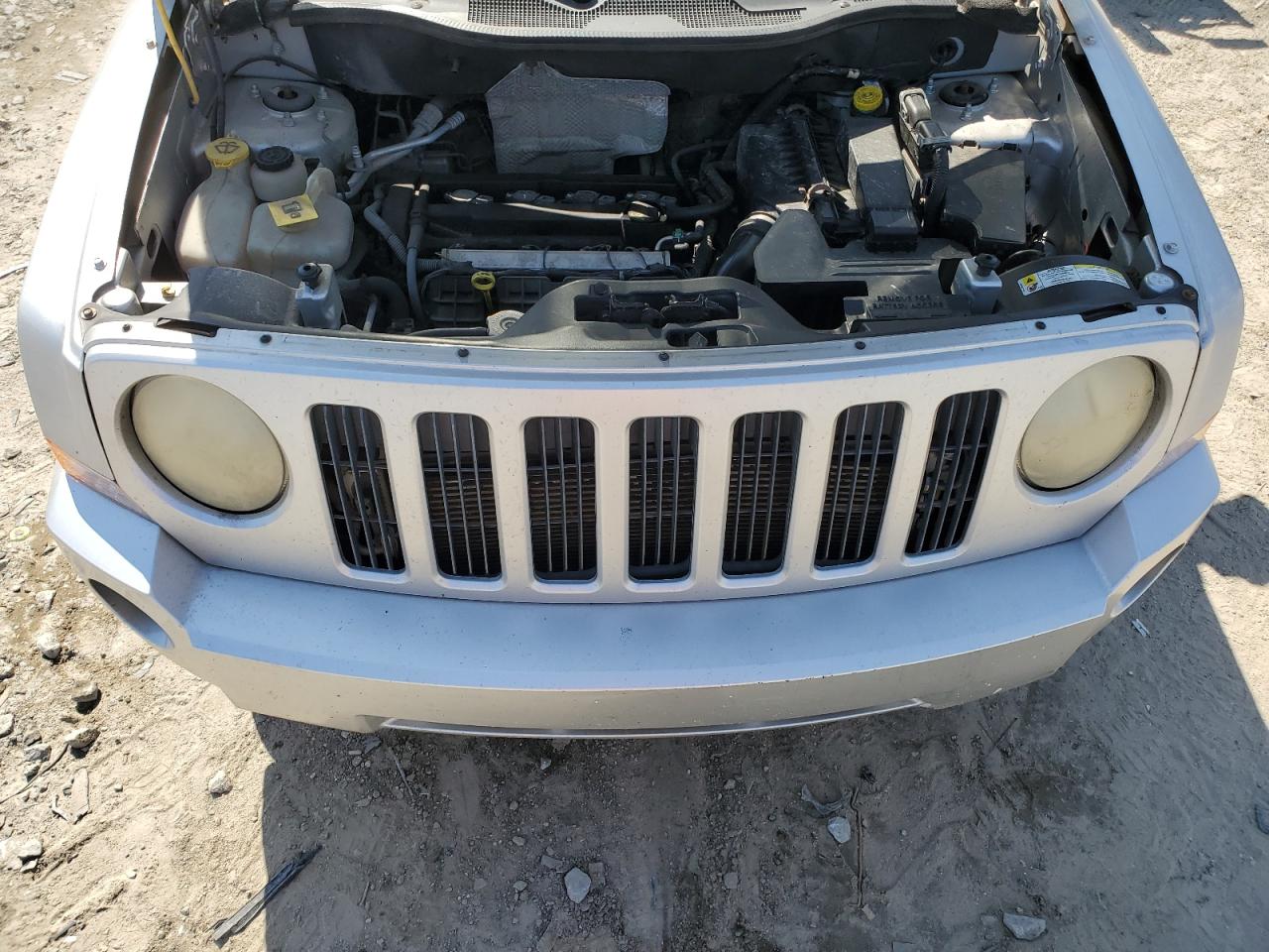 2008 Jeep Liberty (Patriot) - Image 13