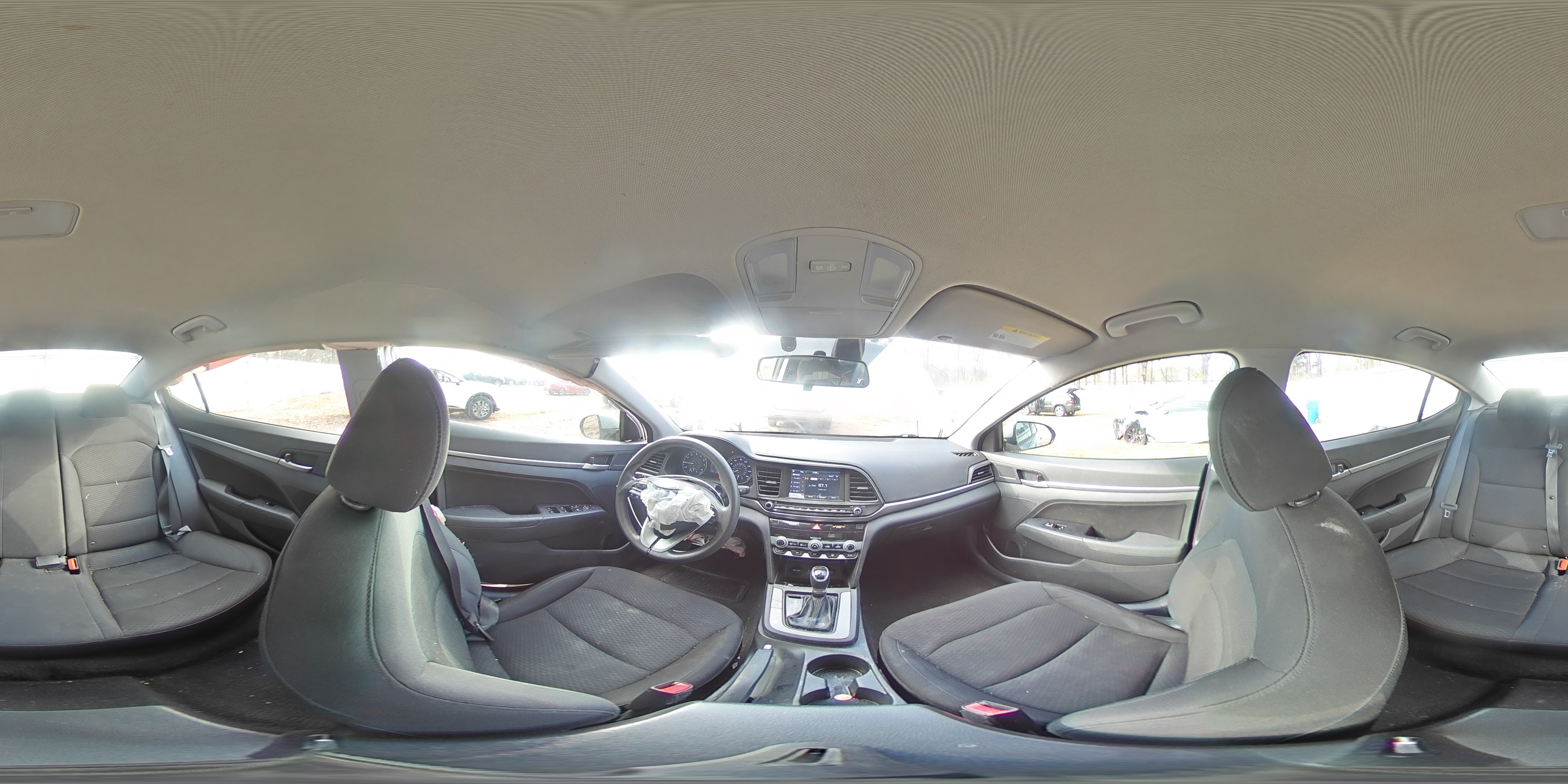 2020 Hyundai Elantra - Image 13