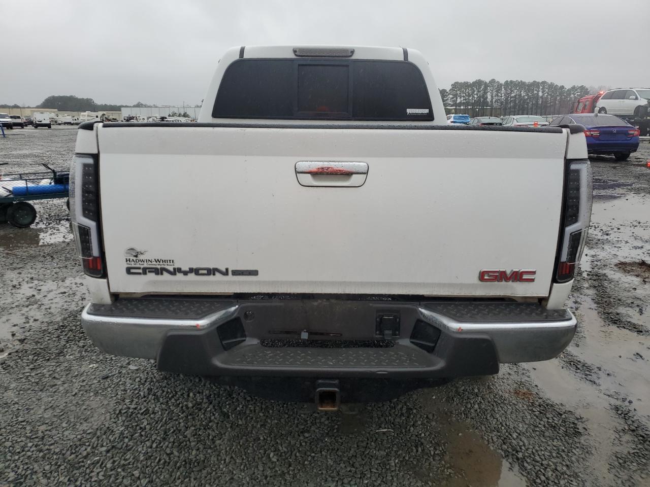 2009 GMC Canyon - Image 6