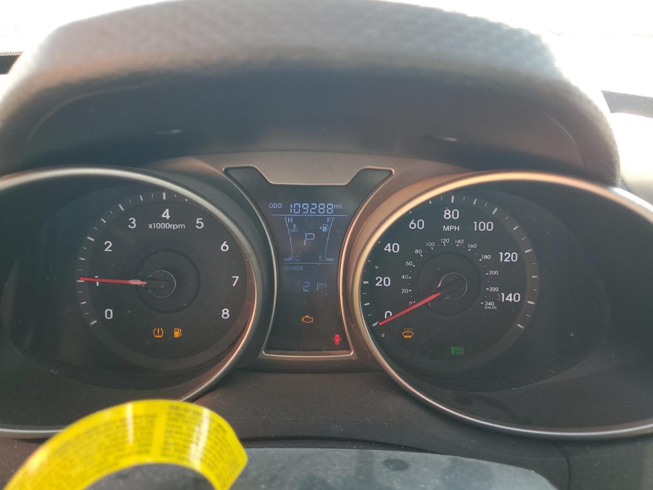 2016 Hyundai Veloster - Image 9