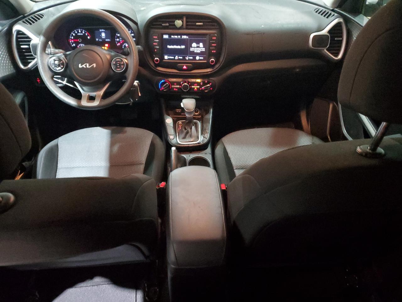 2022 Kia Soul - Image 8