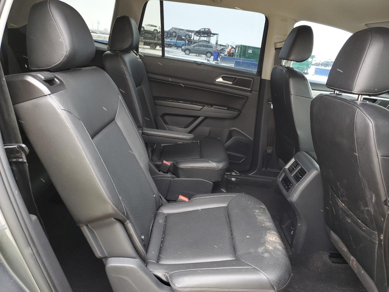 2018 Volkswagen Atlas - Image 11