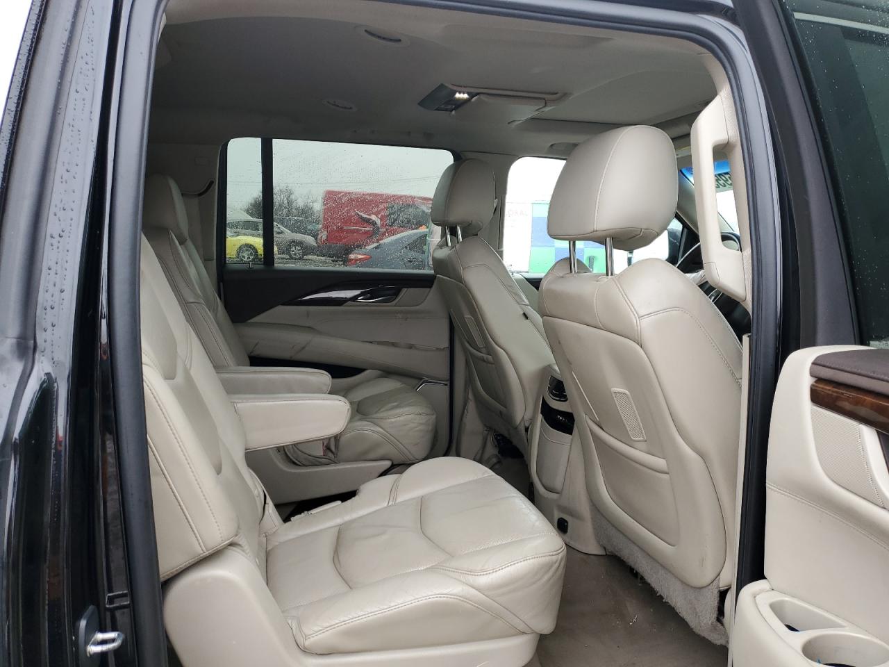 2016 Cadillac Escalade - Image 11