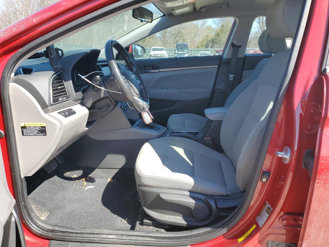 2017 Hyundai Elantra - Image 7