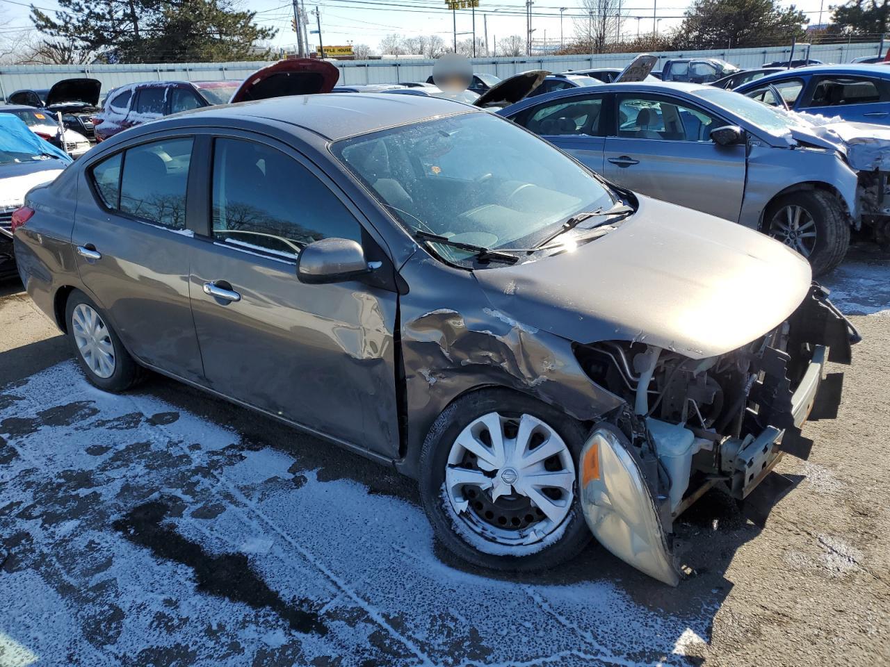 2012 Nissan Versa - Image 4