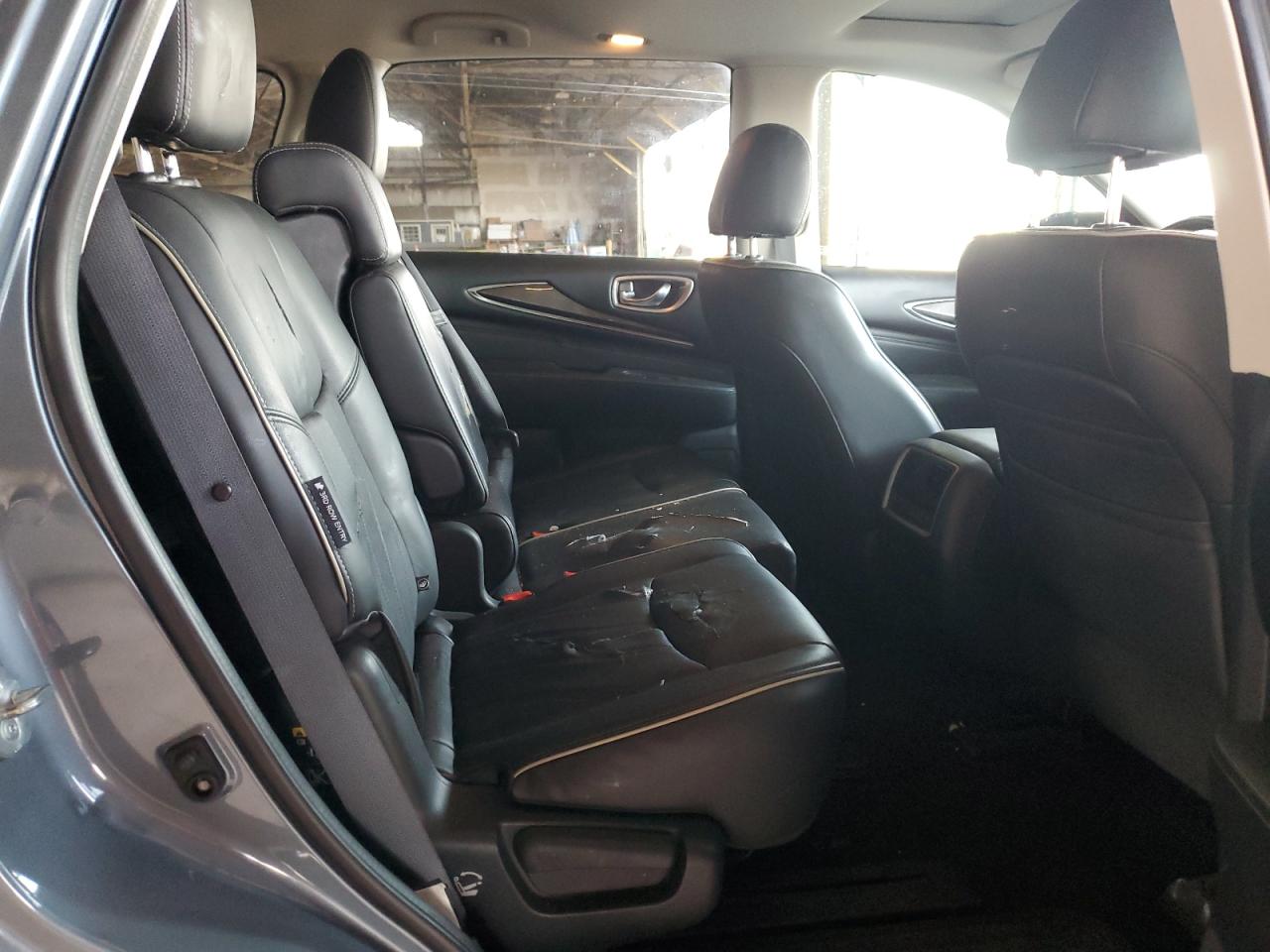 2018 Infiniti QX60 - Image 11