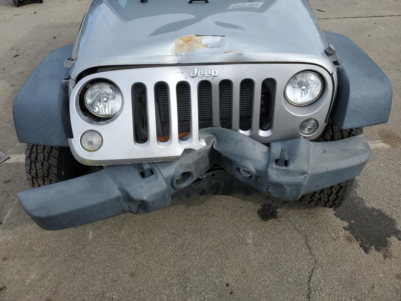 2014 Jeep Wrangler - Image 11