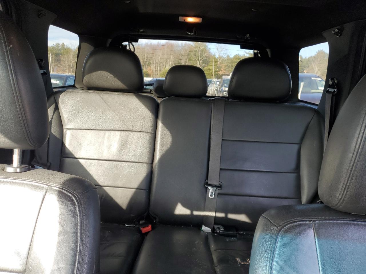 2011 Ford Escape - Image 10