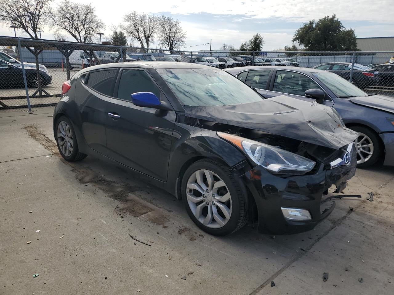 2013 Hyundai Veloster - Image 4