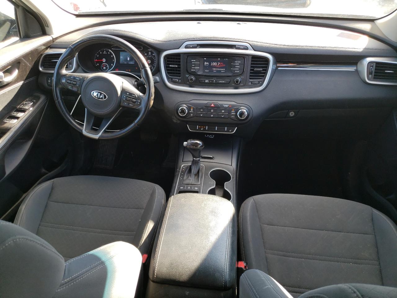 2016 Kia Sorento - Image 8