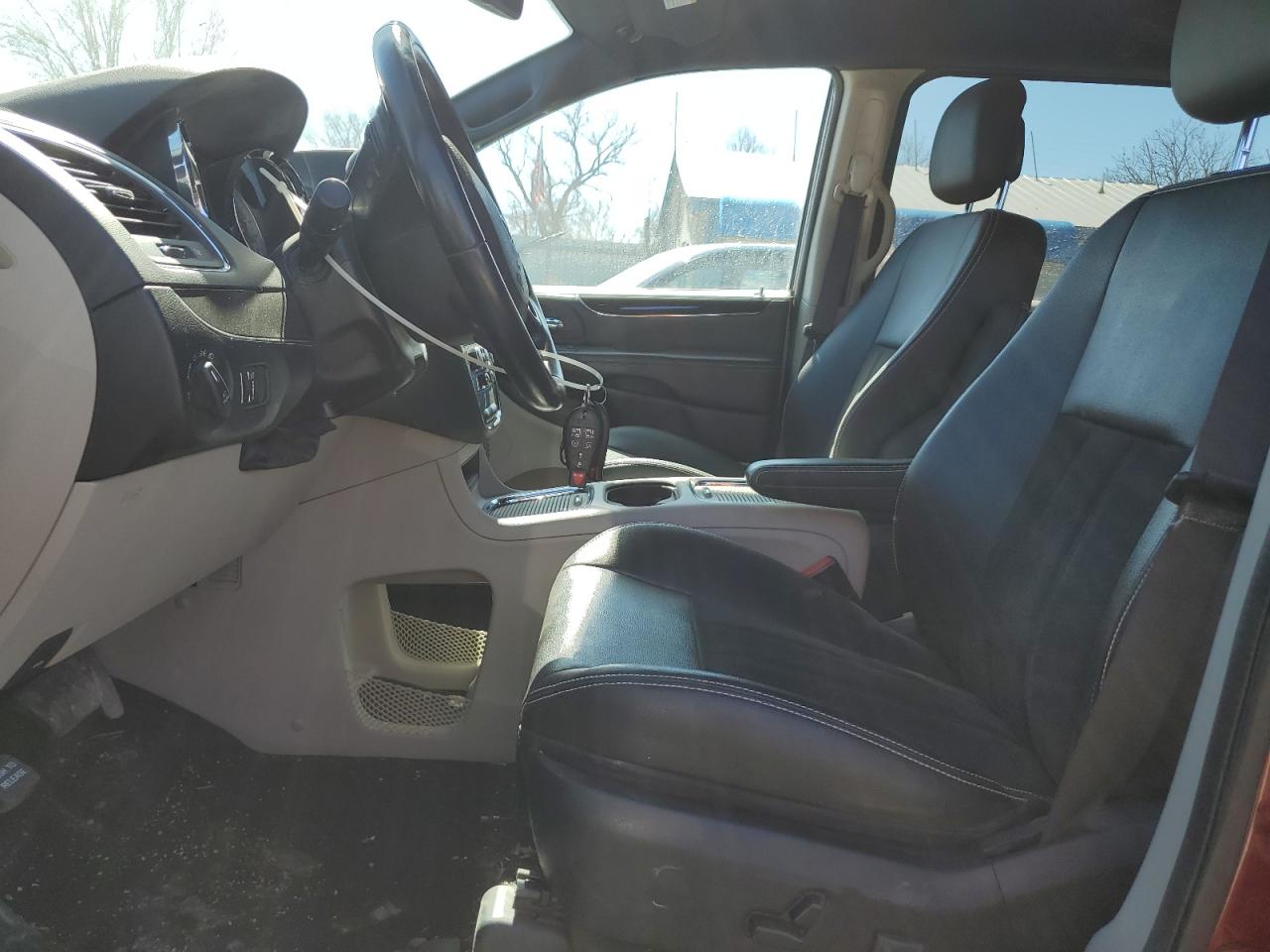 2019 Dodge Caravan - Image 7