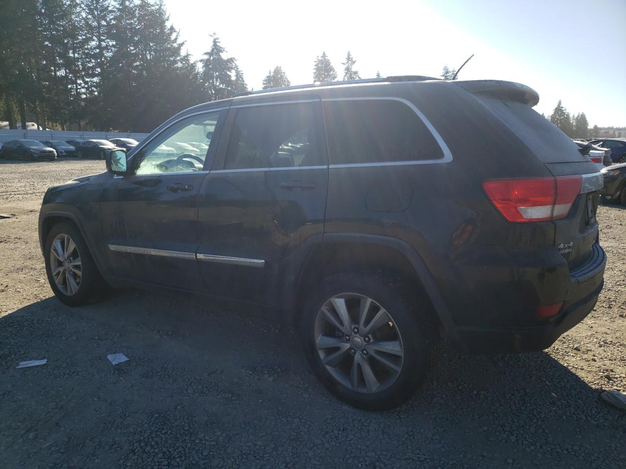 2013 Jeep Grand Cherokee - Image 2