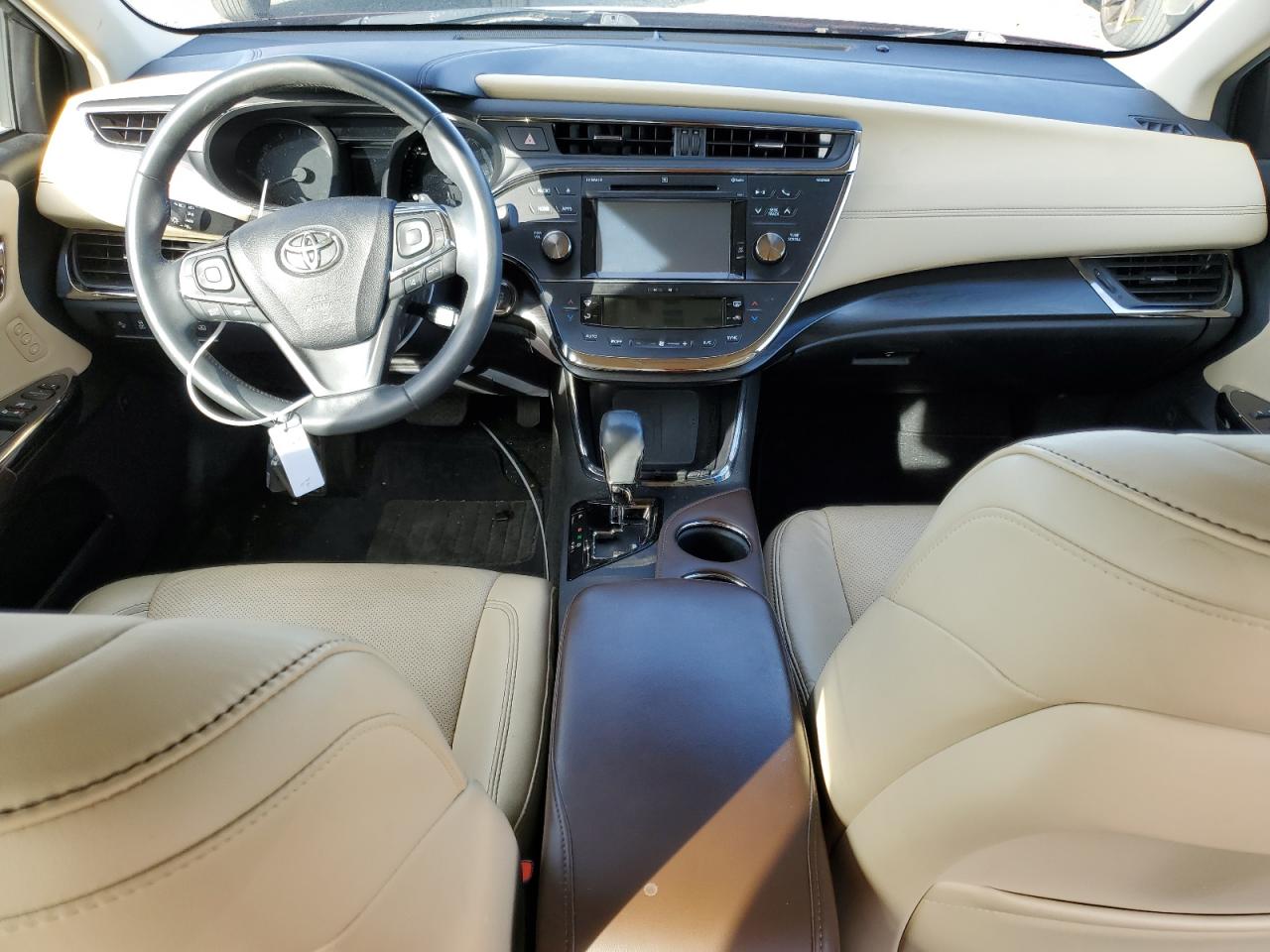 2016 Toyota Avalon - Image 8