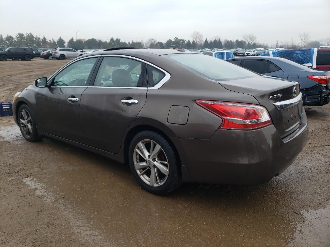 2013 Nissan Altima - Image 2