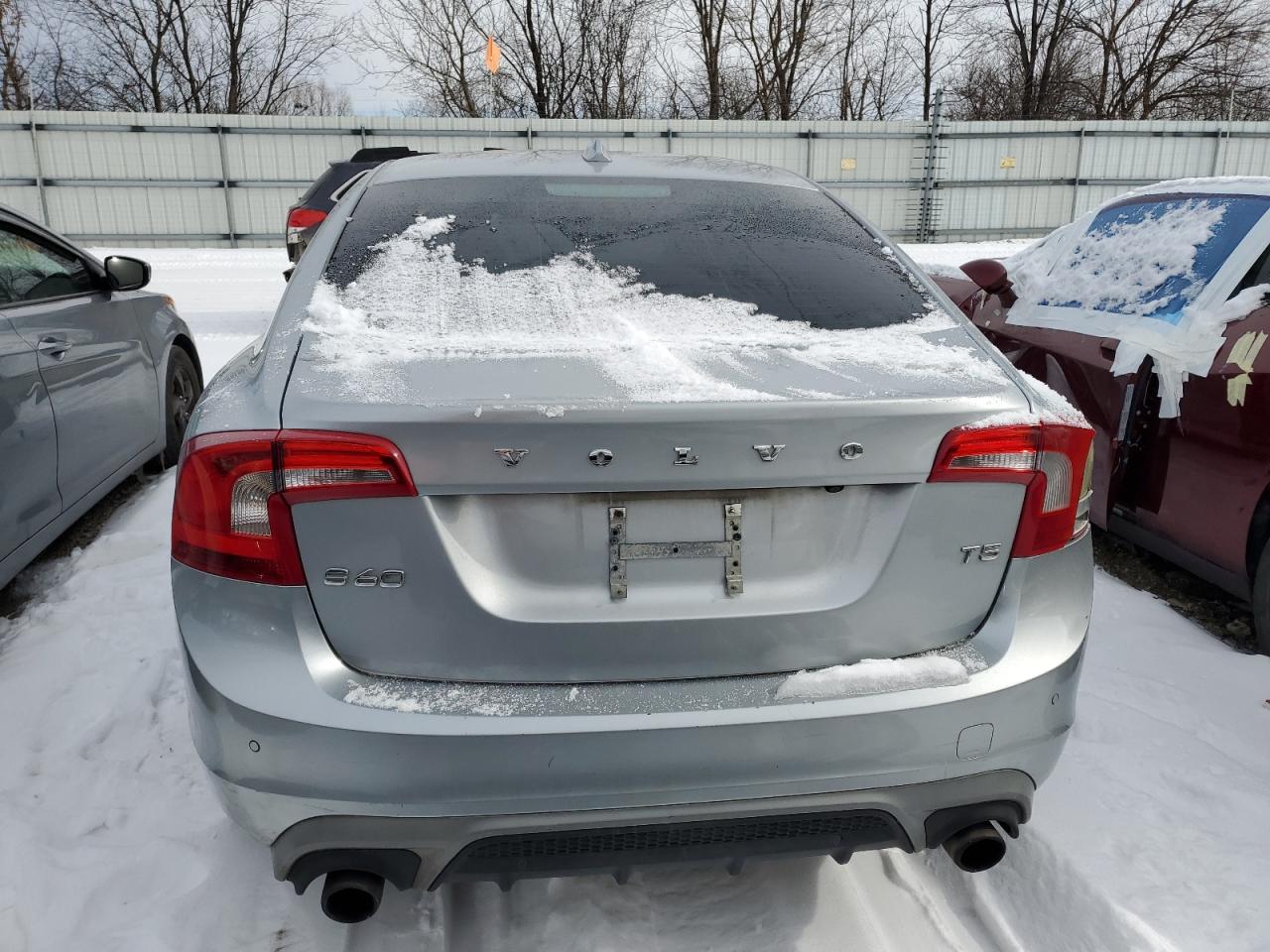 2018 Volvo S60 - Image 6