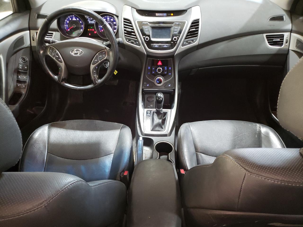 2014 Hyundai Elantra - Image 8