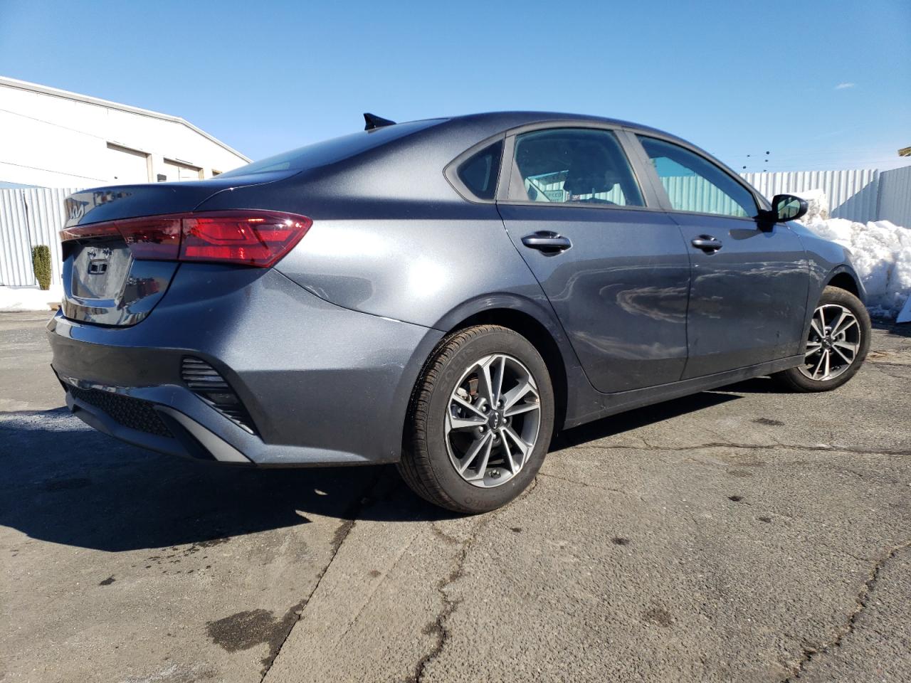 2024 Kia Forte - Image 3
