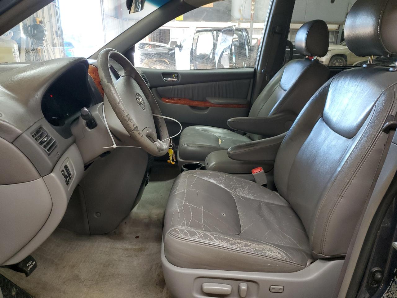 2008 Toyota Sienna - Image 7