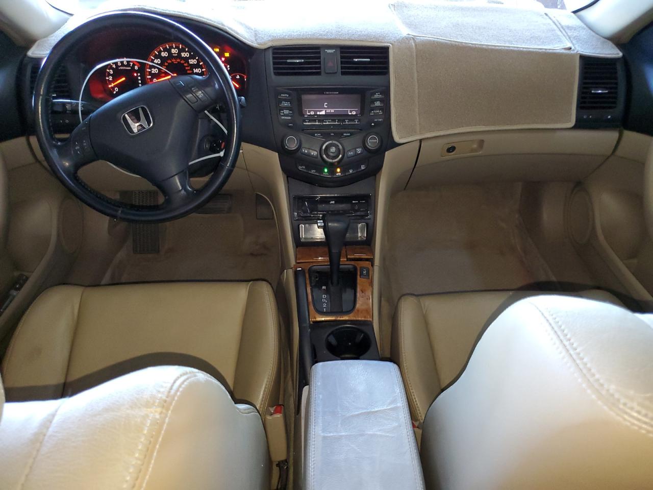 2005 Honda Accord - Image 8
