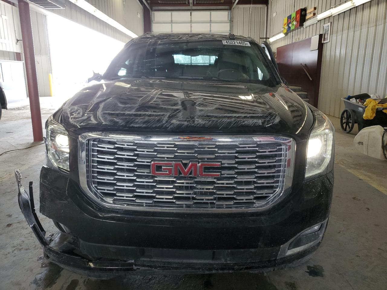 2018 GMC Yukon - Image 5