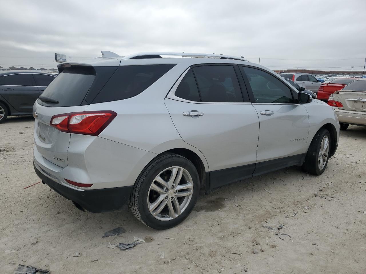 2019 Chevrolet Equinox - Image 3