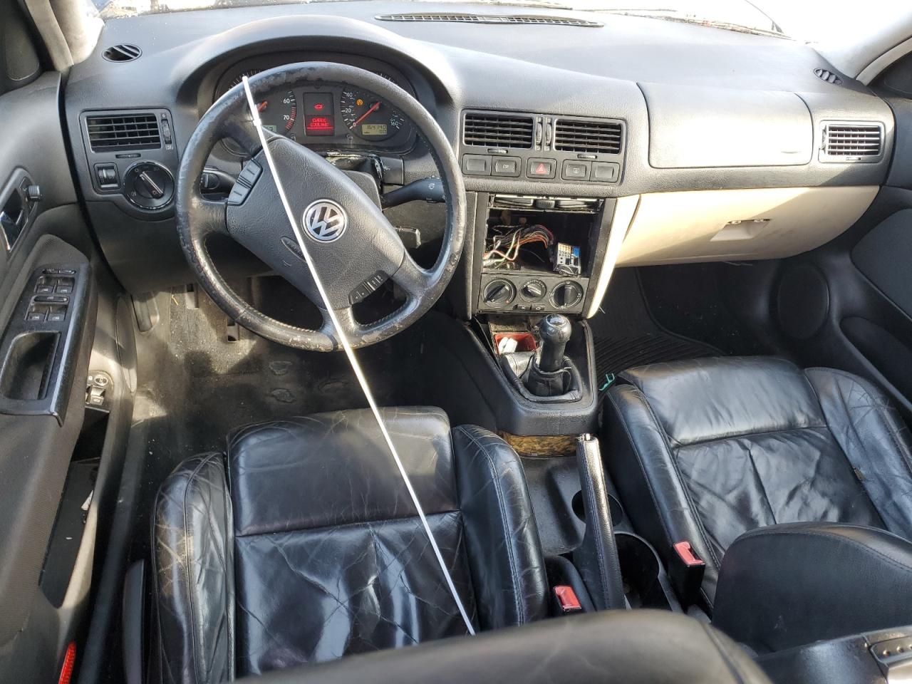 2003 Volkswagen Jetta - Image 8