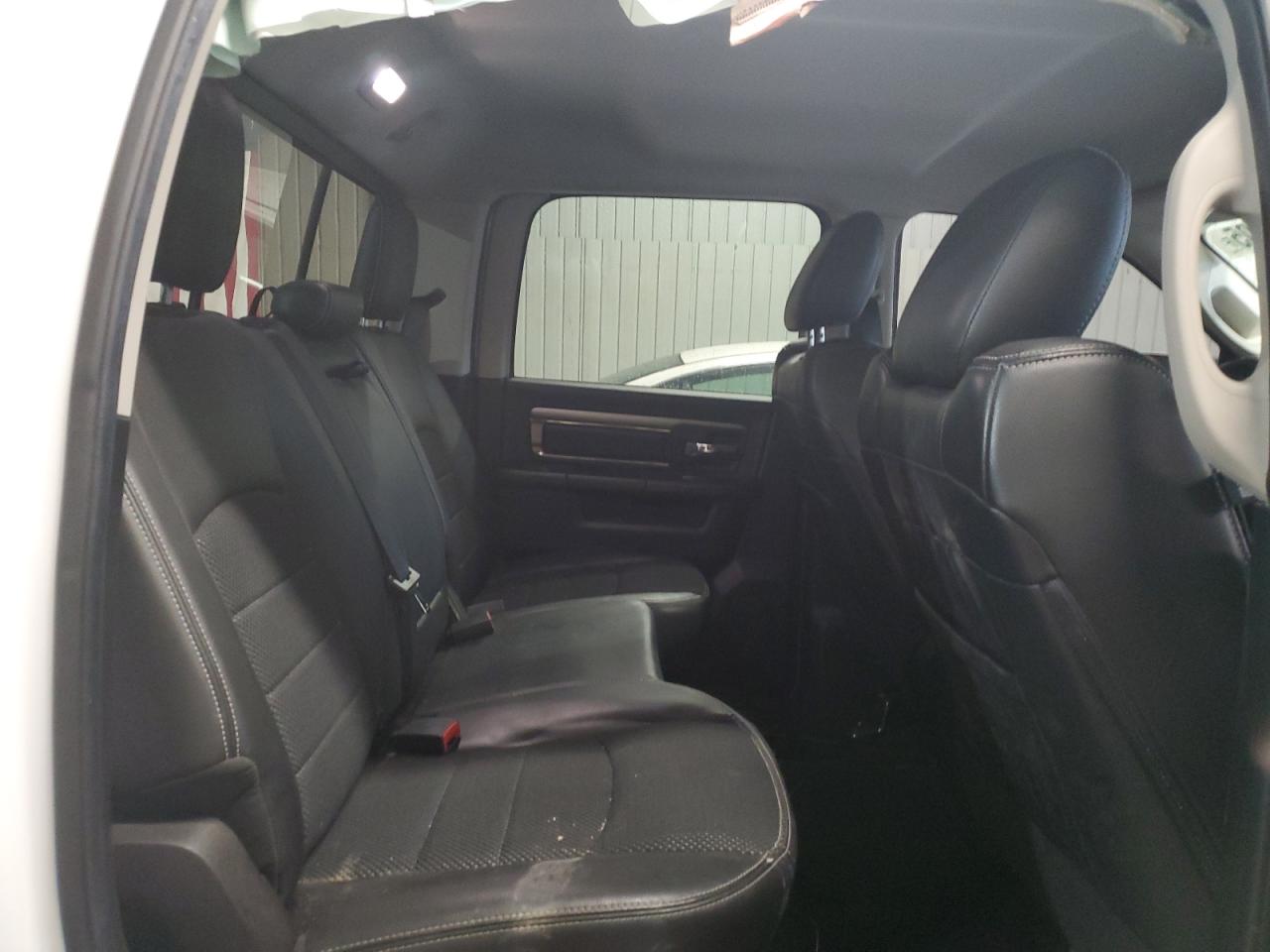 2013 RAM 1500 - Image 10