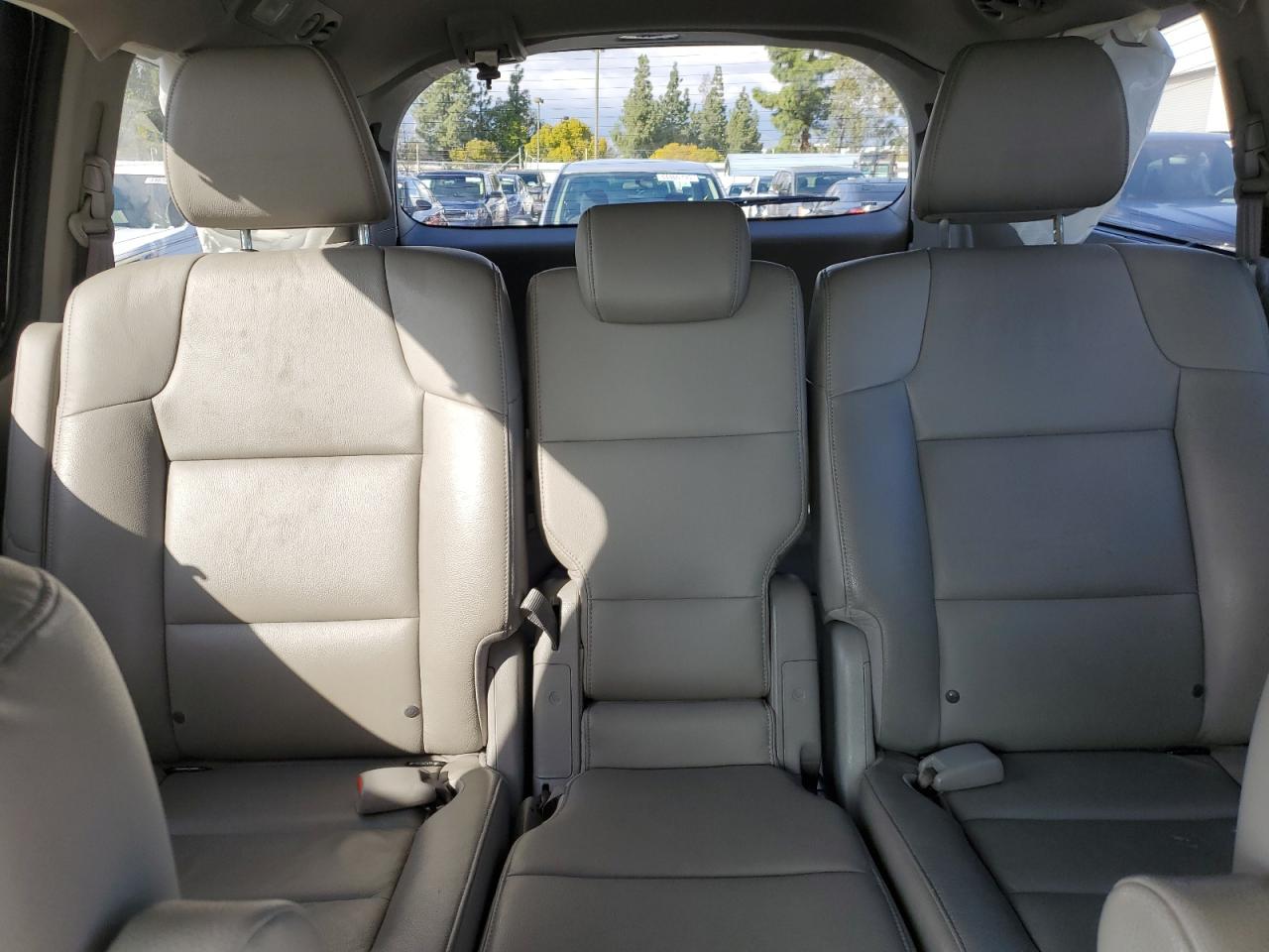 2015 Honda Odyssey - Image 10