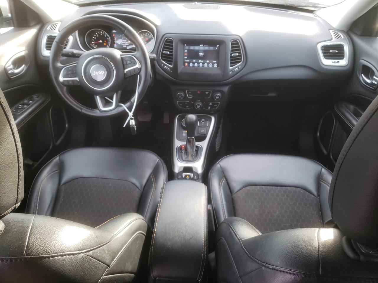 2019 Jeep Compass - Image 8