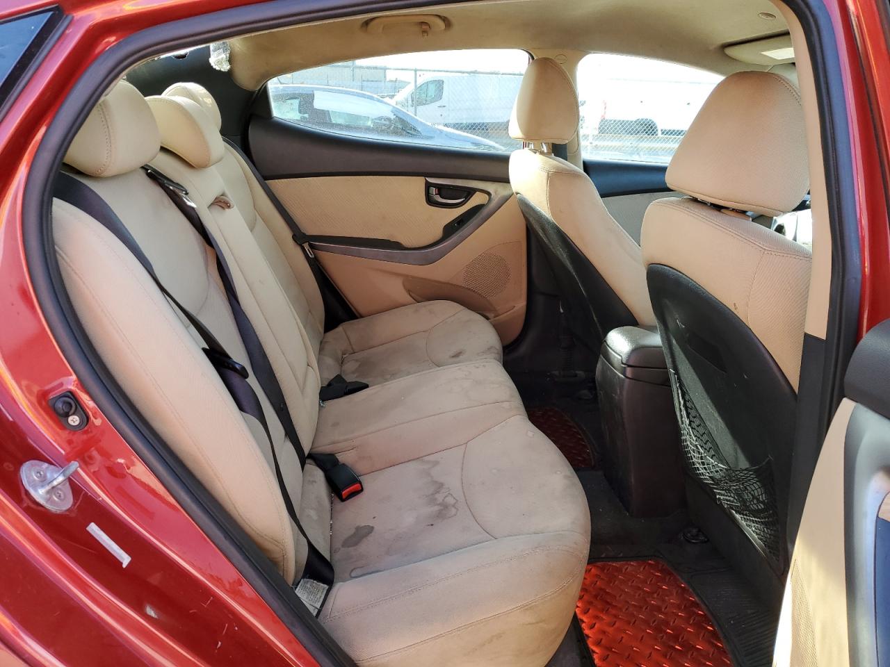 2013 Hyundai Elantra - Image 10
