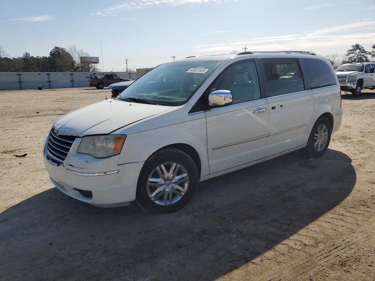 2008 Chrysler Town & Country - Image 1