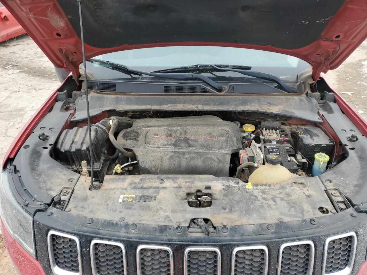 2018 Jeep Compass - Image 12