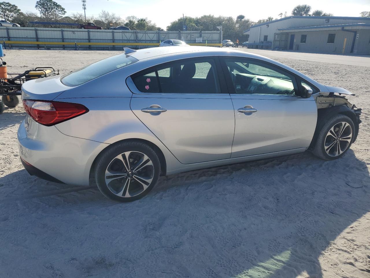 2015 Kia Forte - Image 3