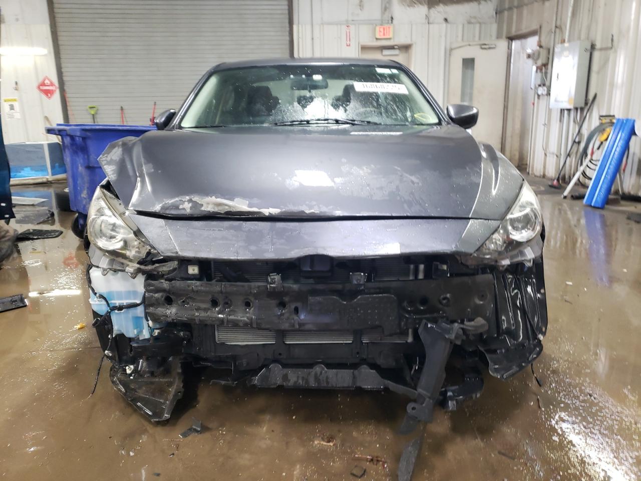 2014 Mazda 3 - Image 5