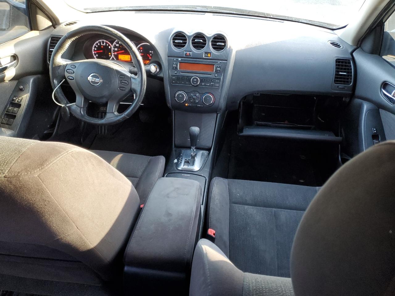 2011 Nissan Altima - Image 8