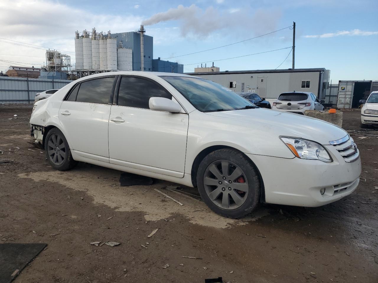 2005 Toyota Avalon - Image 4