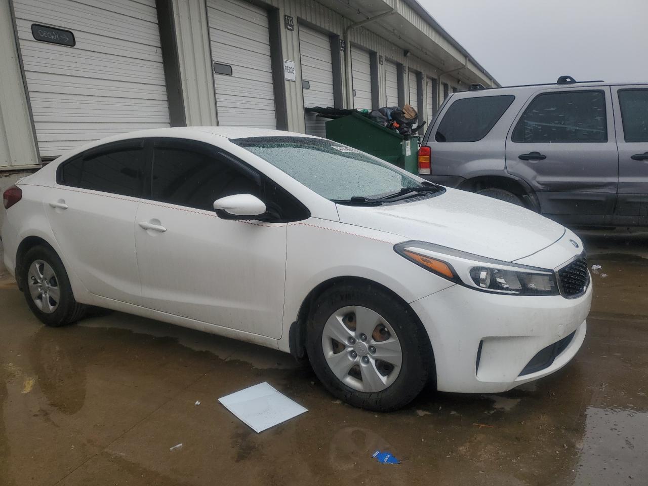 2017 Kia Forte - Image 4