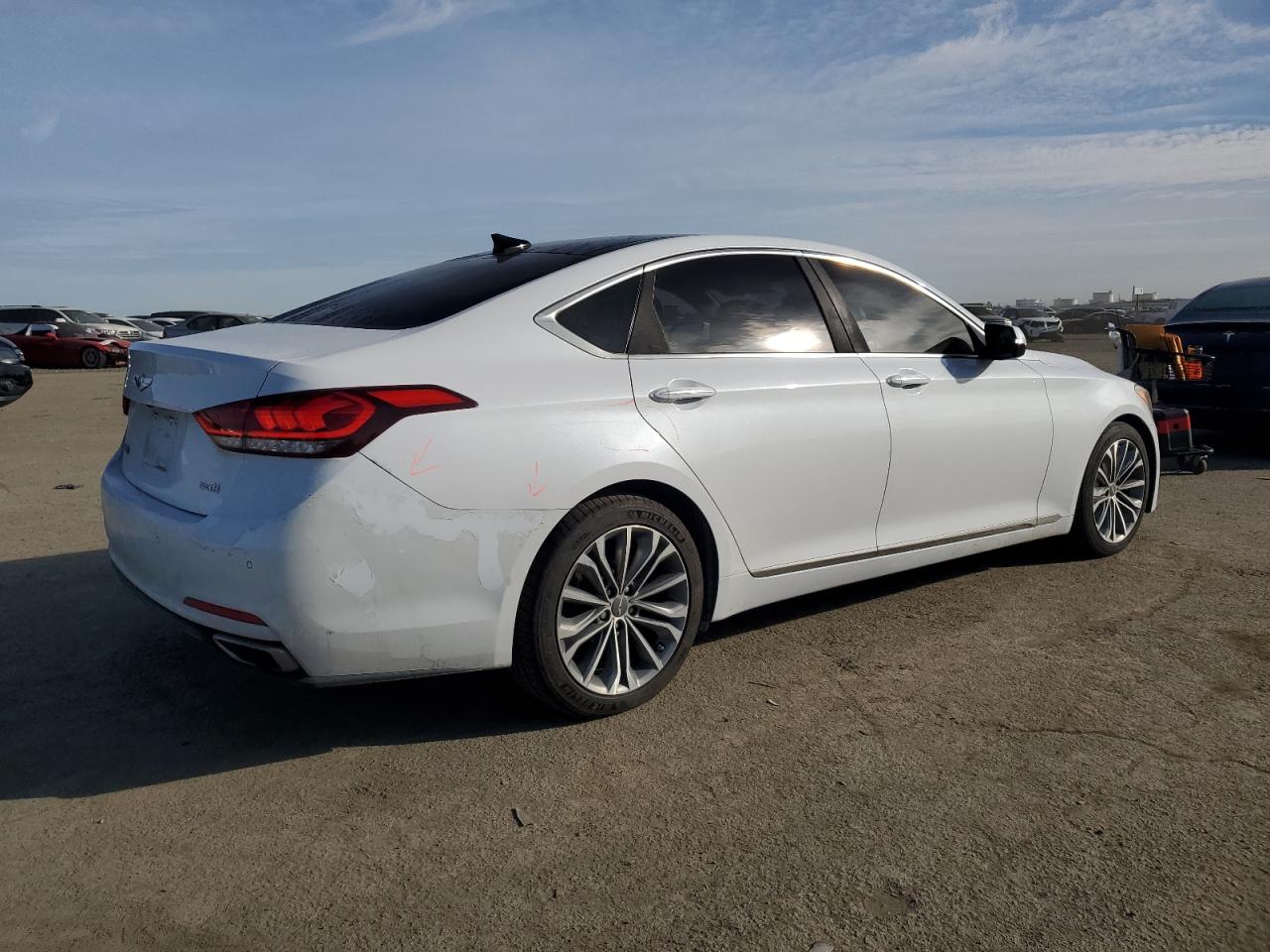 2015 Hyundai Genesis - Image 3